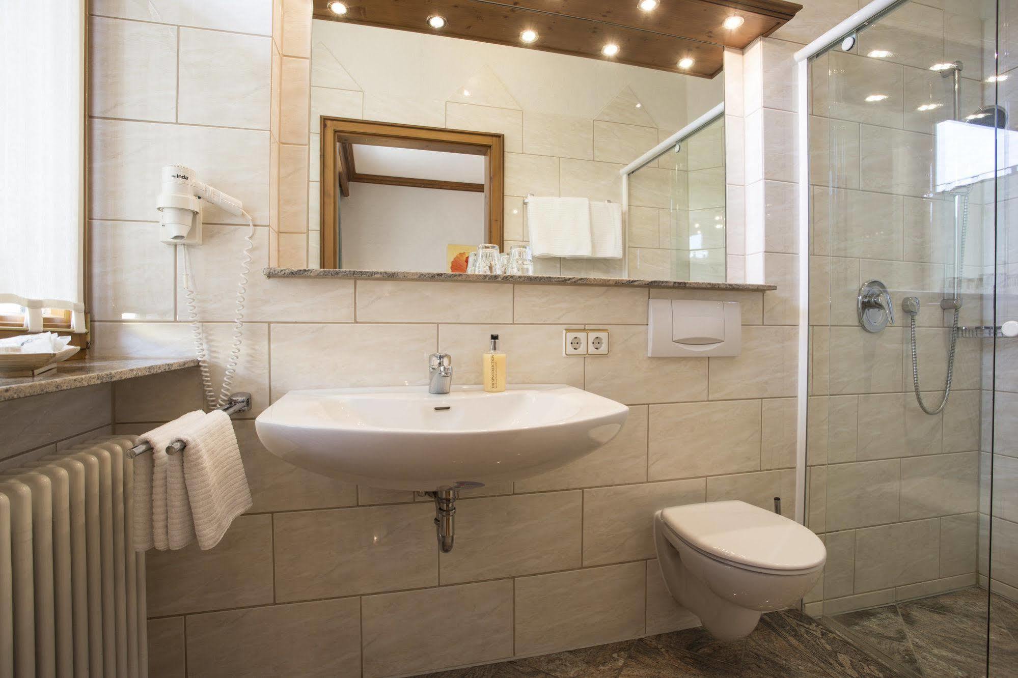 Meiser Rosenstuben Hotel Fichtenau Buitenkant foto
