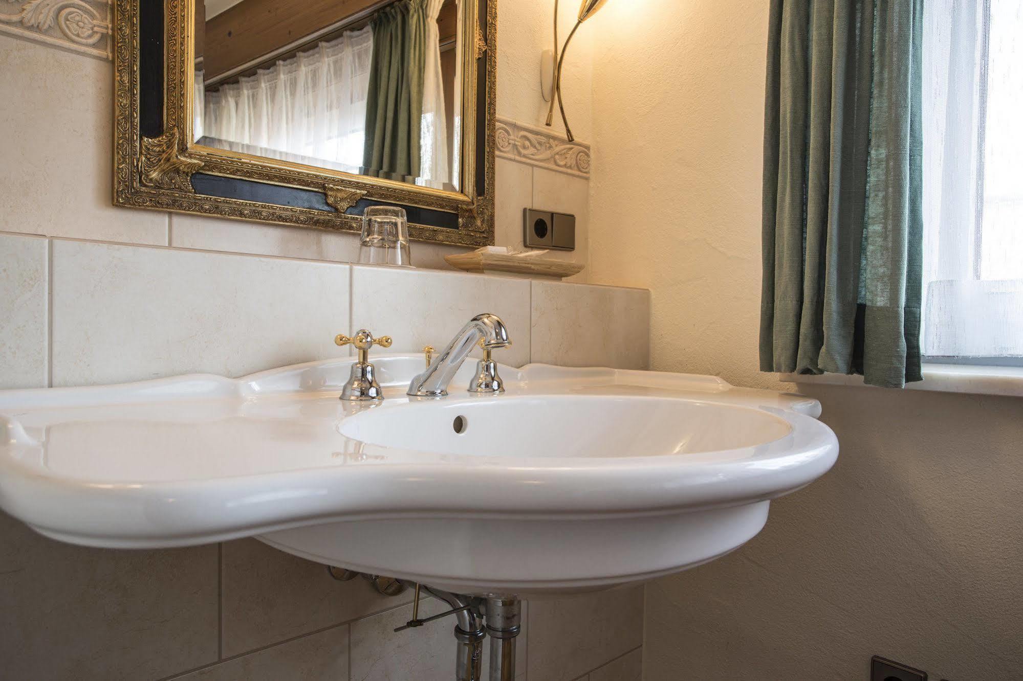 Meiser Rosenstuben Hotel Fichtenau Buitenkant foto