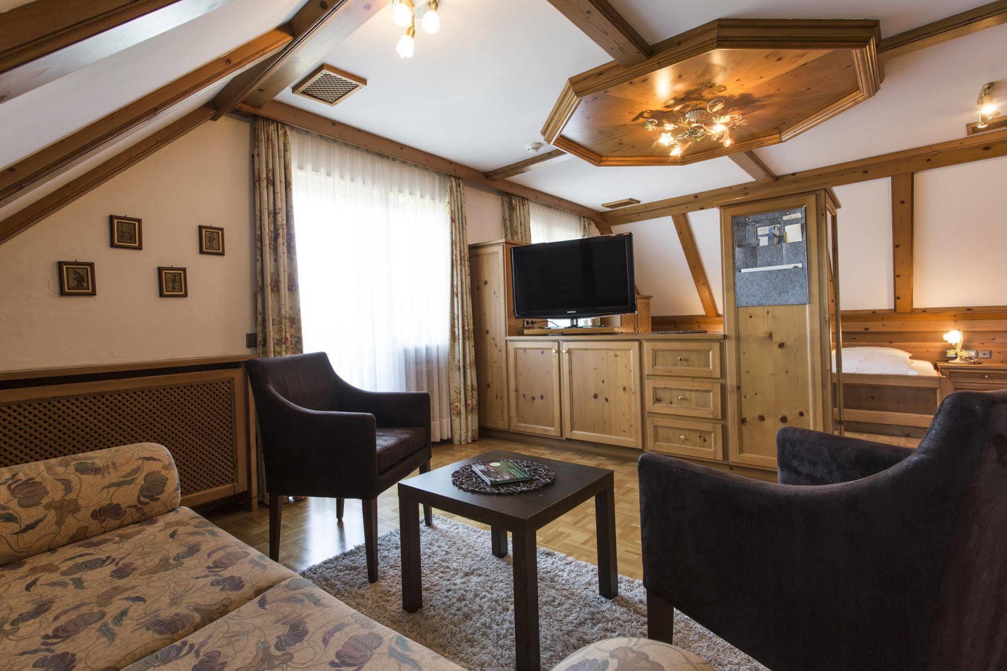 Meiser Rosenstuben Hotel Fichtenau Buitenkant foto